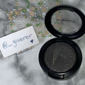 Jet Couture Pressed Pigments Eyeshadow MAC